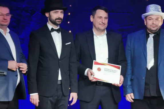 INSIA SK prebrala ocenenia od UNION