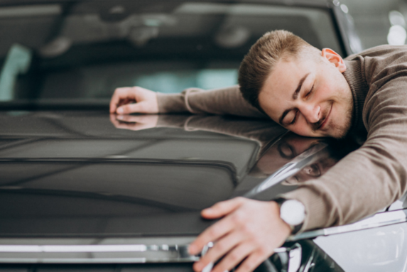 Potrebujete auto, ale nemáte naň peniaze? Vyskúšajte jednu z týchto možností!